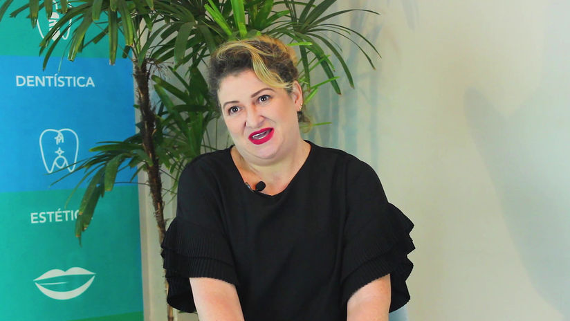 Depoimento Soraia Fernandes - Cliente Simples Implantes